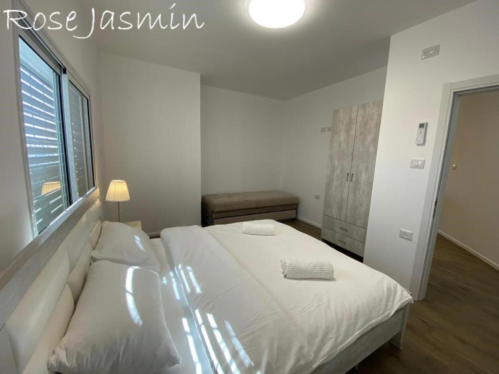 Jasmin Suites Majdal Shams Exterior foto