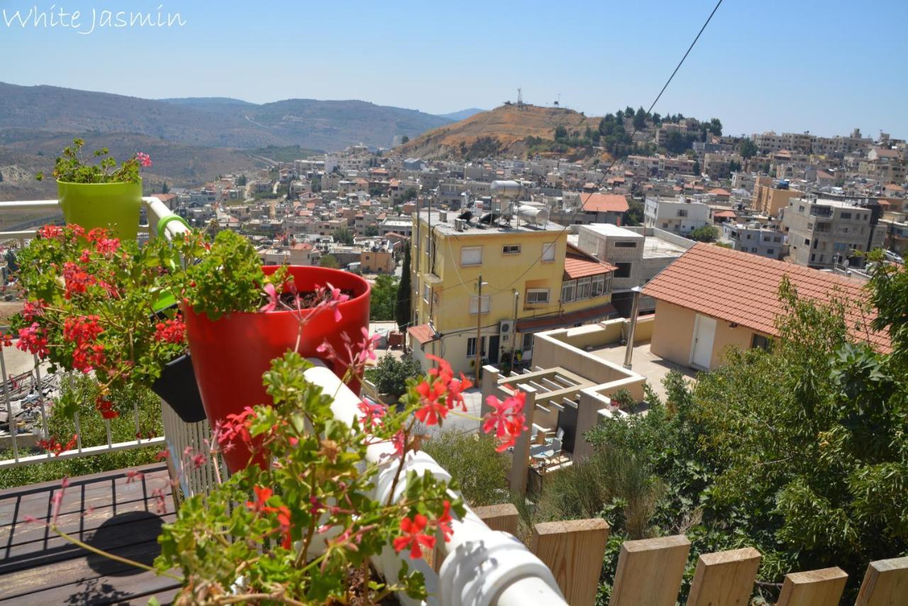 Jasmin Suites Majdal Shams Exterior foto