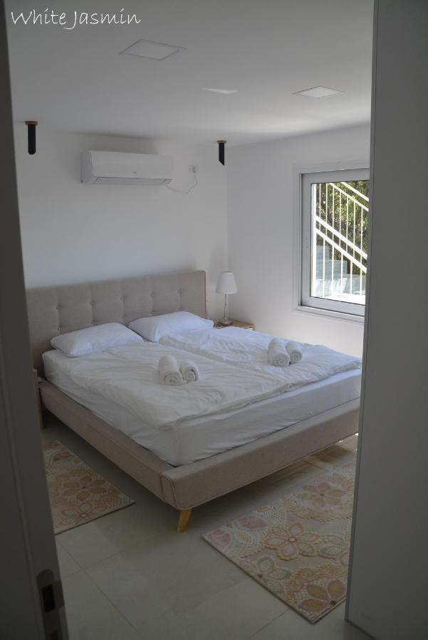 Jasmin Suites Majdal Shams Exterior foto